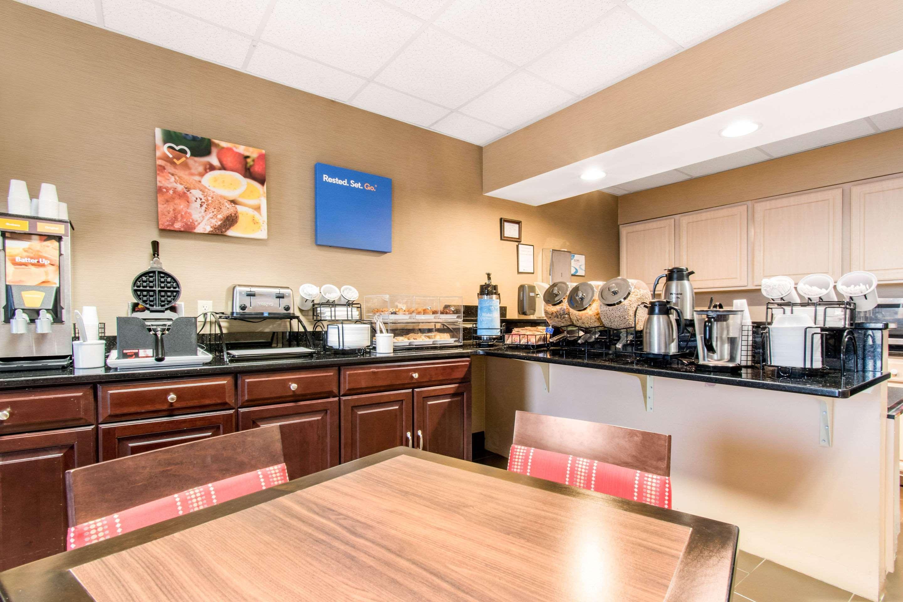 Comfort Inn Mechanicsburg - Harrisburg South Exteriör bild